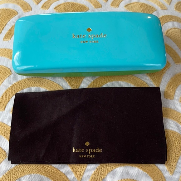 kate spade Accessories - Kate Spade Eyeglasses Eyewear Case with Kate Spade cleaning cloth
